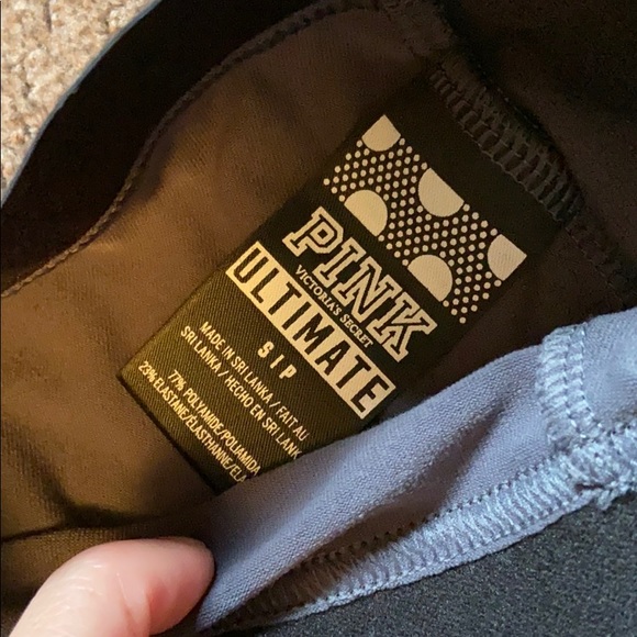 Worn once Pink Ultimate crop leggings - Picture 3 of 3